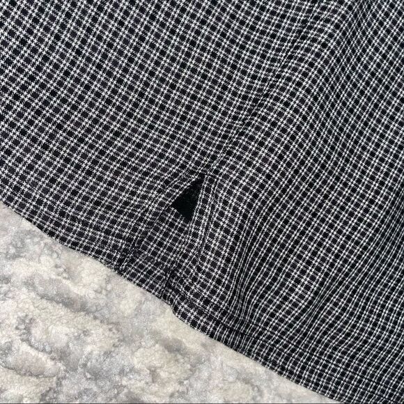 🚨 3 for $25 - AEO Plaid Mini Skirt - Picture 3 of 9